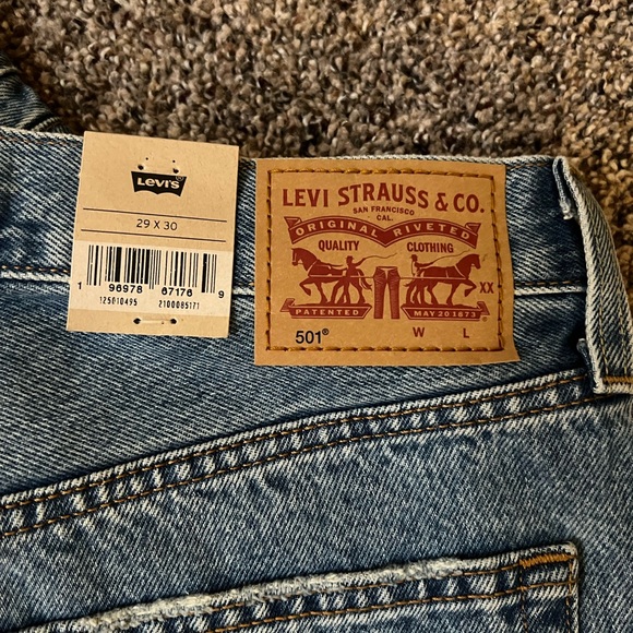 Levi’s women’s original 501 button fly jeans size 29x30 NWT - Picture 4 of 5